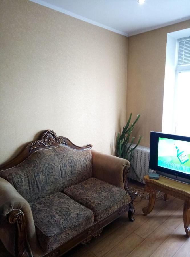 Apartment однокомнатная шота руставели Kyiv